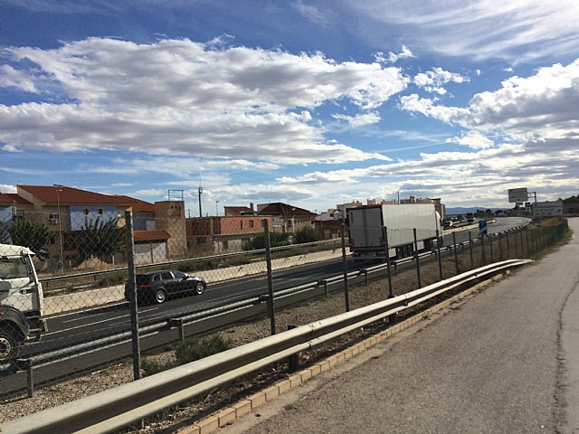 Librilla pide al Delegado del Gobierno que reclame ante el Ministerio de Fomento la colocación de las barreras acústica en el tramo de la A7, tal y como contempla el Proyecto del Tercer Carril