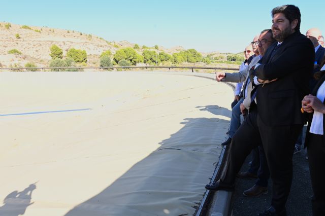 López Miras inaugura obras para 'aprovechar hasta la última gota de agua' en regadíos de Librilla, con una inversión de 7 millones