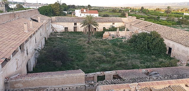 30 vecinos, 250.000€ y 24 horas: Así se salva un edificio del siglo XVIII