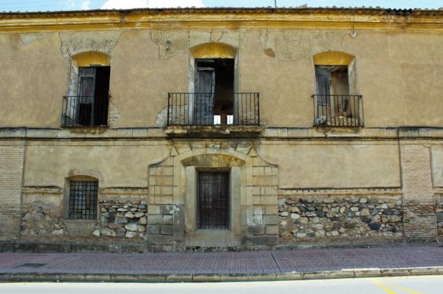 Investigadores de la UPCT piden protección para posadas históricas en ruina como la de Librilla