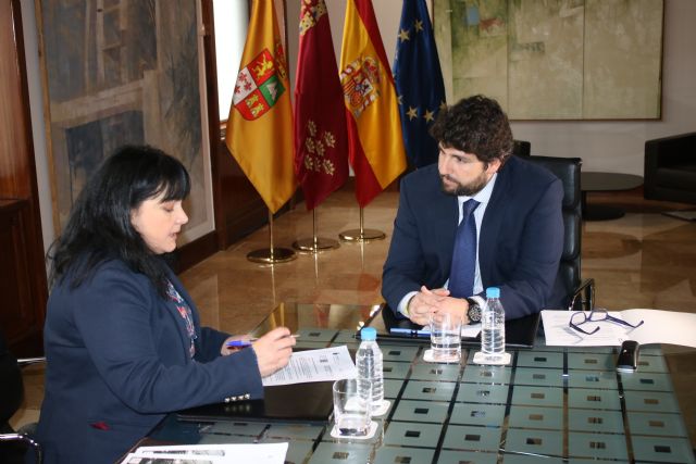 Fernando López Miras se reúne con la alcaldesa de Librilla